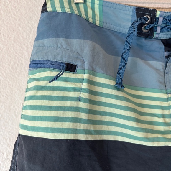 Patagonia Mens wavefarer board shorts 19” - Picture 4 of 7